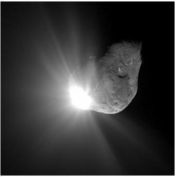  В процессе вытекания расплавленных масс вещества оболочки кометы 